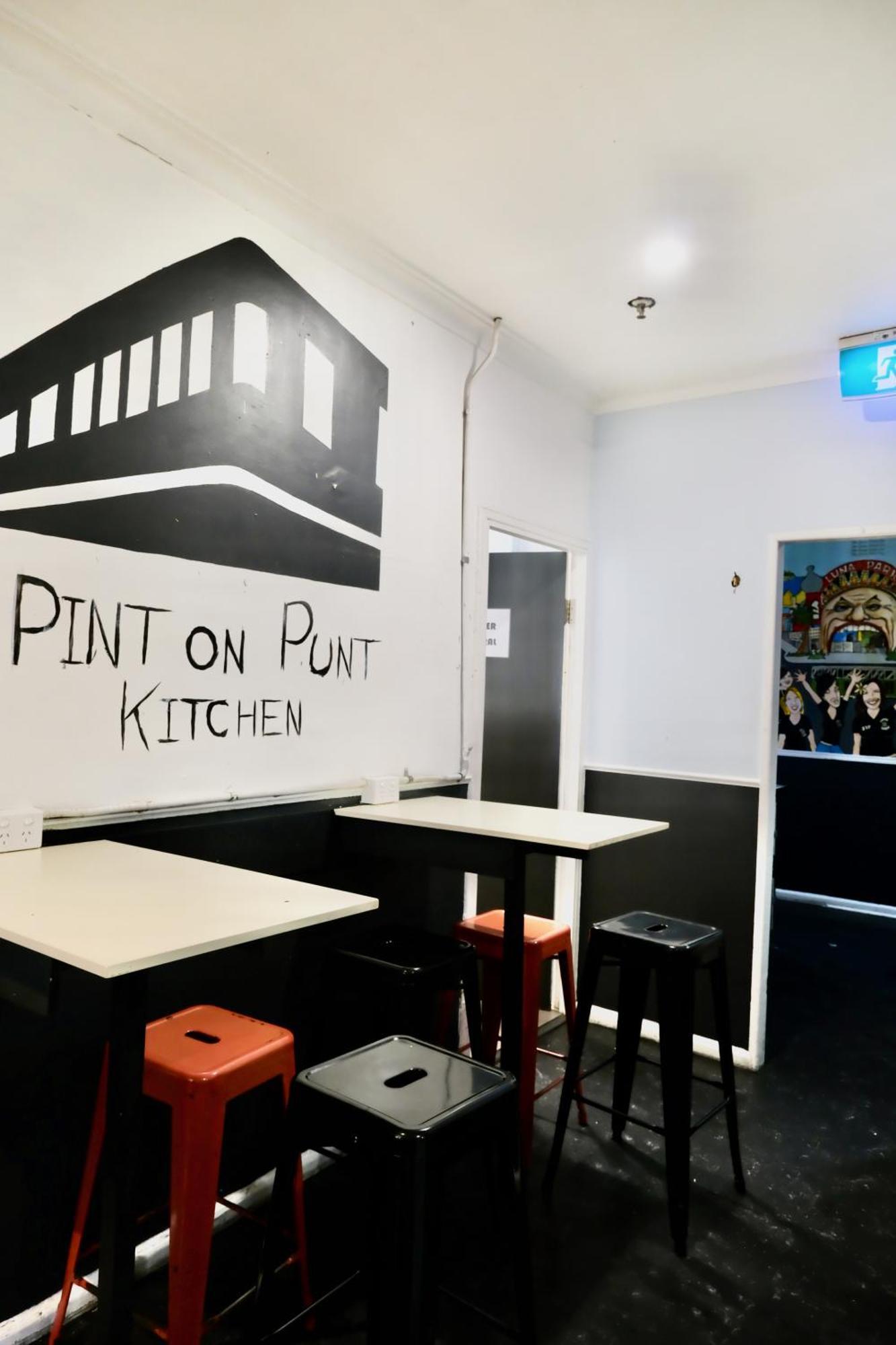 Pint On Punt Backpackers Melbourne